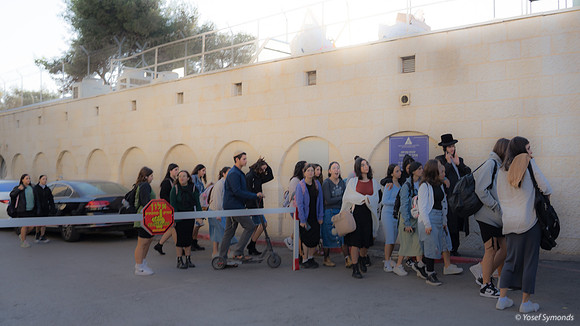 Schoolgirls 221107-1