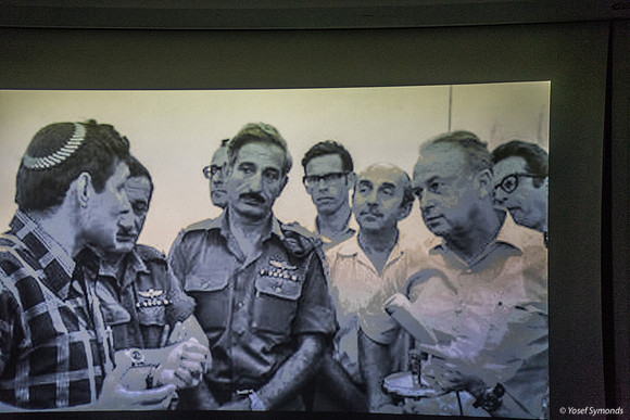 Rav Chanan Porat - Movie Scenes from Development of Kever Rachel