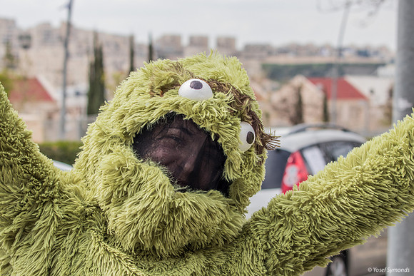 Purim On Sesame Street  - Oscar the Grouch 240324-1