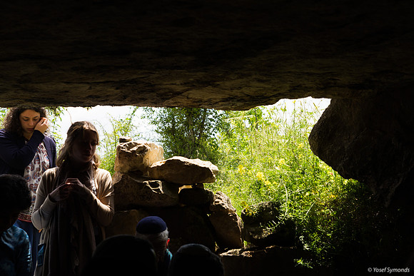 Ancient Olive Press Cave Beit El 190423-10