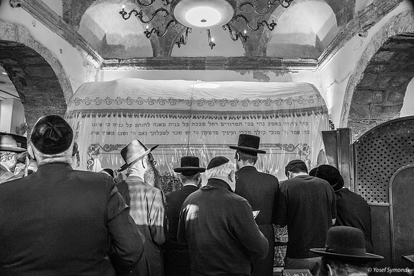 Prayer Is Order of Day 221107-1