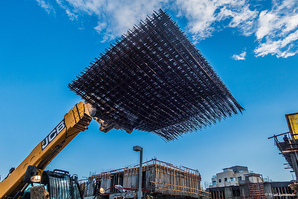 Laying the Steel Waffle 221227-2
