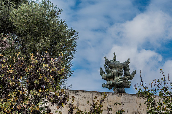 Monument in Grounds of Hadassah Hospital Har Tzofim 181106-1