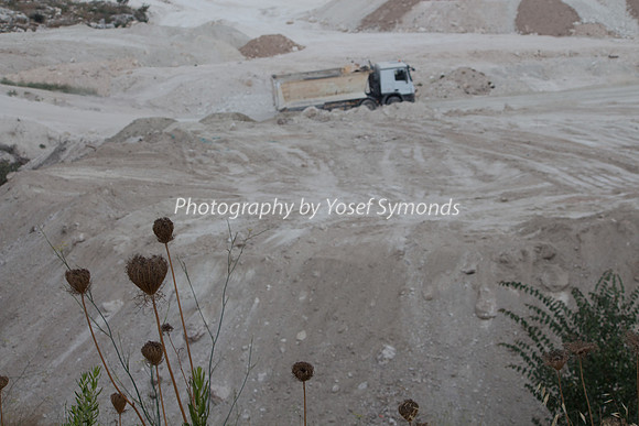 Mishkafayim 2014 Q3 8017