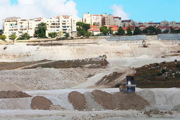 Mishkafayim 2014 Q3 8020A