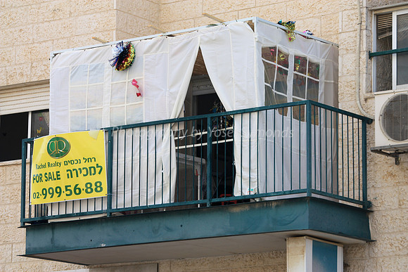 Unwanted Sukkah 1