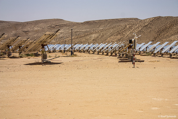 CSP Solar Field at Ground Level 100623-12