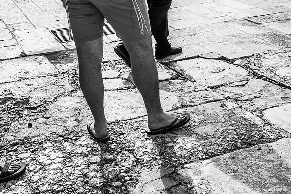 Feet 220804-2