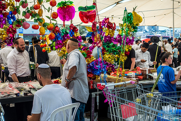 Color of Market 191013-4