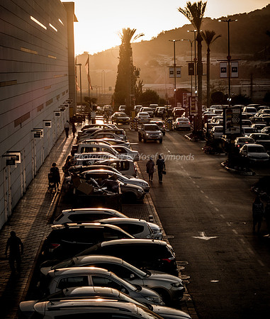 BIG Fashion Mall at Sunset 3
