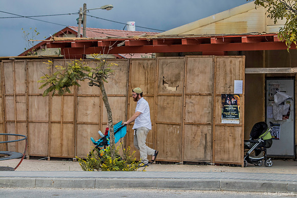 Public Sukkah Yitzhar 191015-1