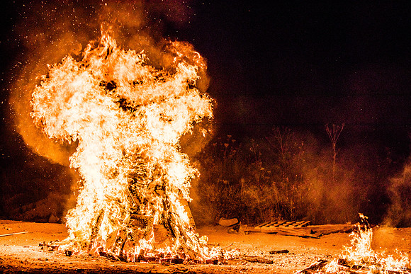 Fire 190522-31