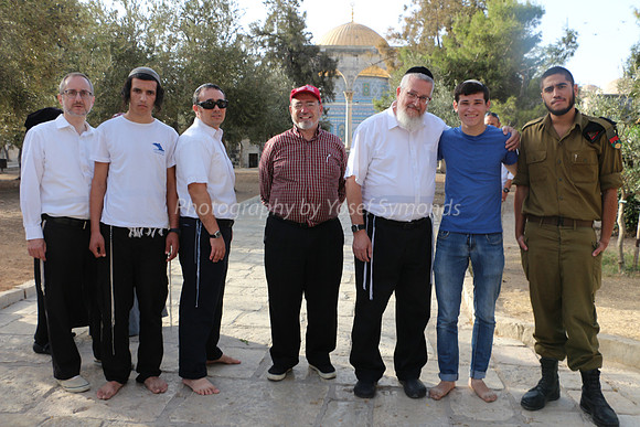 Jewish Group Posing 2