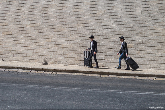 Sunday Morning Near Jerusalem Central Bus Station 220626-10