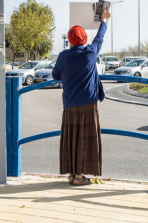 Building Protester 250325-2