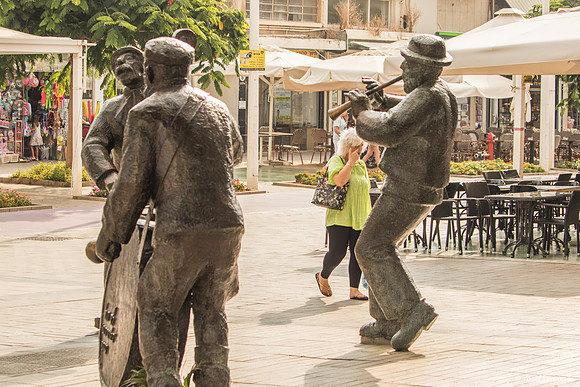 Klezmer Sculpture 190804-7
