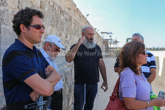 Listening and Meditating at Point on Eastern Wall Opposite Site of Beit Hamikdash 1