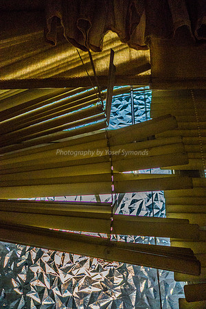 Broken Blinds 181225-2