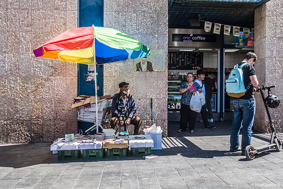 Sunday Morning Near Jerusalem Central Bus Station 220626-5