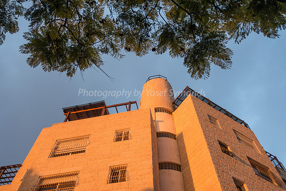 Golden Hour Building on Maor Street 181224-2
