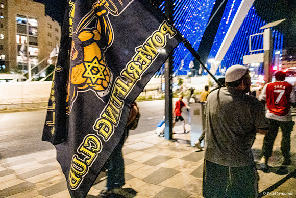 Bringing Protest to Street250605-1