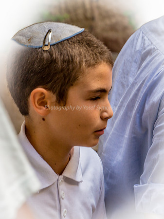 Barmitzvah BoyOutside Temple Mount 180916-2