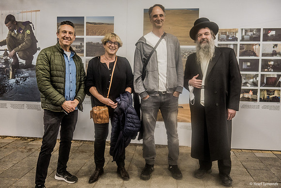 Three Photographers and a Curator 211122-3