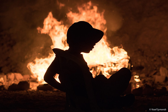 Boy in Front of Fire 190522-4