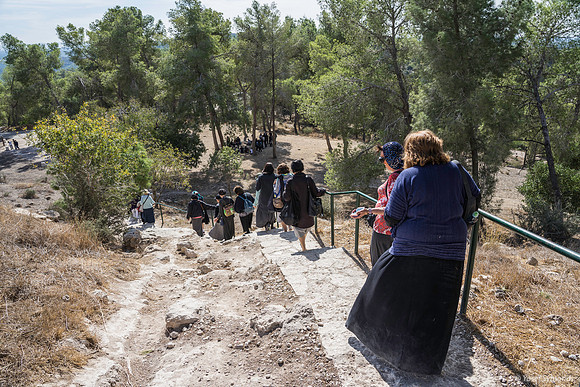 Descending the Tel 191121-1