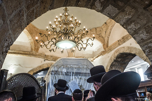 Prayer Inside Rachel's Tomb 221107-11