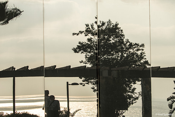 Reflections of the Sea 190804-2