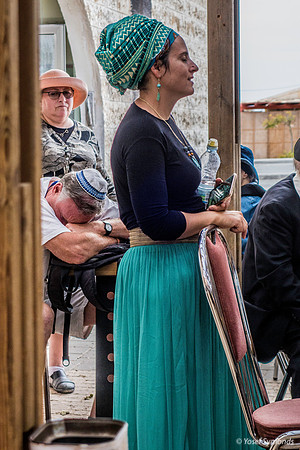 A Speaker for the Hosts 191015-1