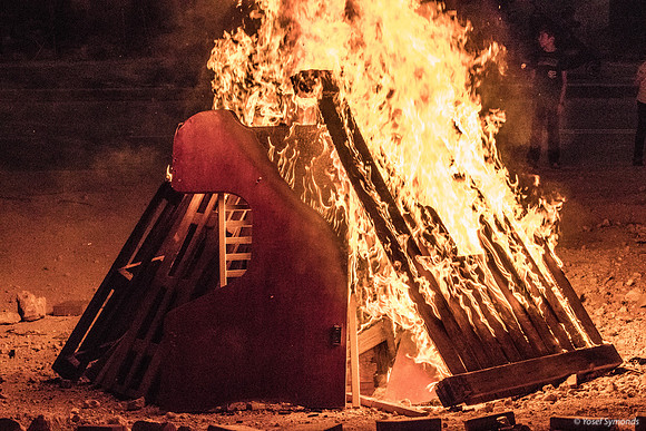Fire 190522-22