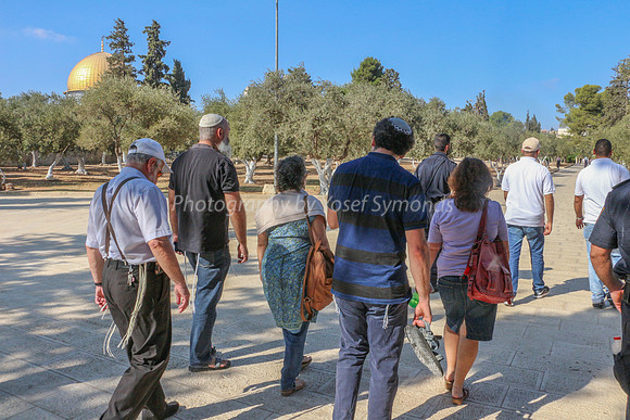 Heading West - Dome of Rock in Background 2