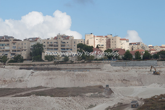 Mishkafayim 2014 Q3 8013