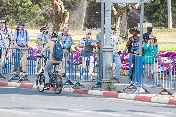 Visitors to Jerusalem for Feast of Tabernacles  191015-2