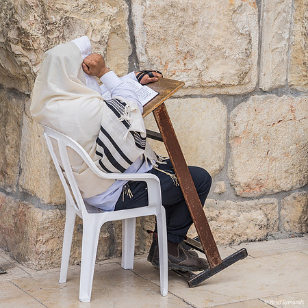 Focusing on Prayer 190509-1