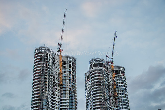 Shapely Skyscrapers Under Construction 181220-1