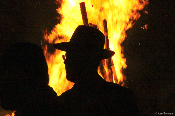 Looking at Flames 150506-Hayarden_Maor-3347