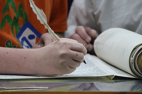 Completing the Holy Scroll 16