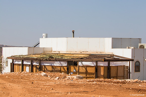 Community Sukkah 191015-1