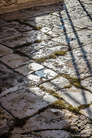 Cracks 191007-3