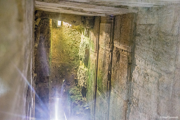 Following Western Wall Below Ground to Bedrock 190509-2