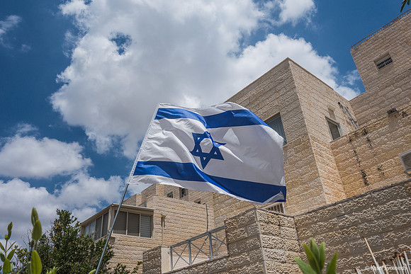 Israeli Sky 220613-1