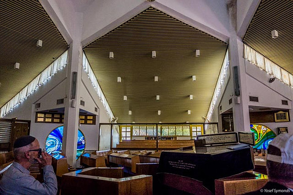 Synagogue Neve Tzuf 190423-32