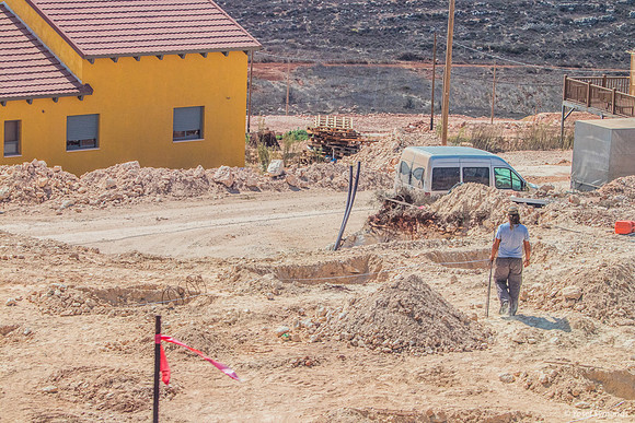 Excavatations Opposite New Home 191015-3