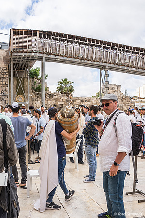 Taking Sefer Torah from Ark 190509-5