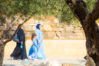Arab Women Visitors 250731-3