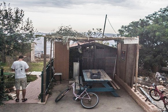 On the Road Sukkah 191015-1