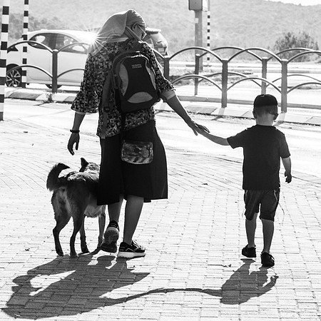 Off to School with Mummy 250327-1